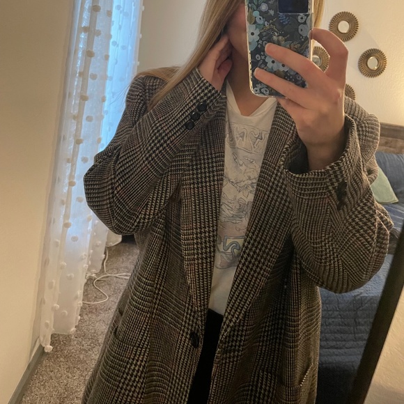 Plaid Oversized Blazer - Picture 6 of 6